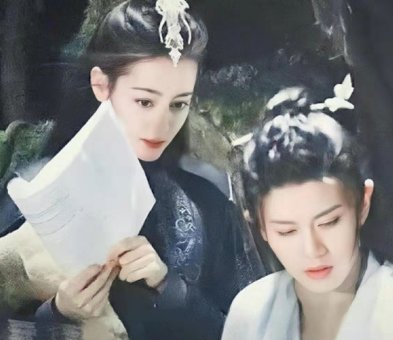 迪丽热巴同任嘉伦私下外出聚餐,他们是如何相识的?