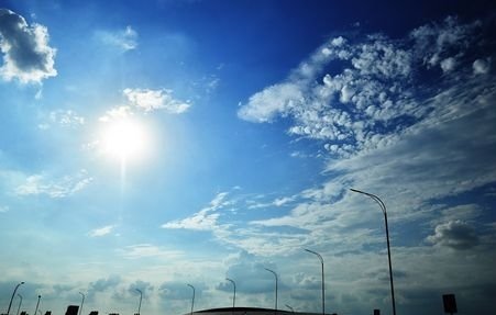 简阳一天内13人因热射病入院！在高温天气下，该如何防止热射病呢？