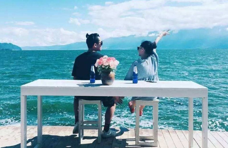 伦敦情侣封城前2小时内匆忙结婚，这种行为是否不太理智？