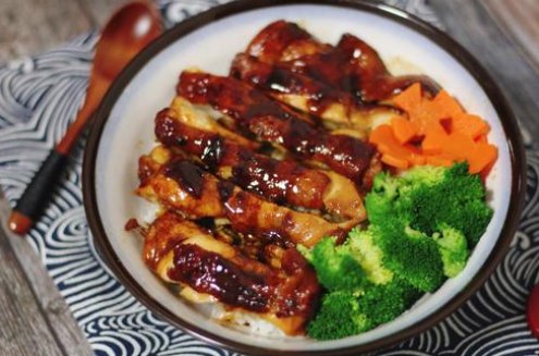 照烧鸡腿饭怎么做？