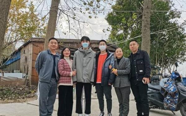 孙卓谈两边父母:说不上谁轻谁重 这是咋情况?