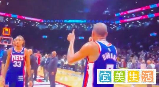 化干戈为玉帛!冲突后两人惺惺相惜,恩比德反赞杜兰特:天赋比我强