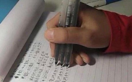 江苏男生补作业过度紧张进急救室，具体情况是怎样的？
