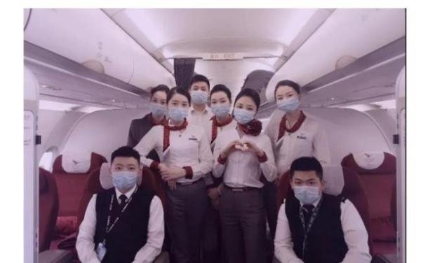 网传东航失事航班机组人员照片?这些都是假的!