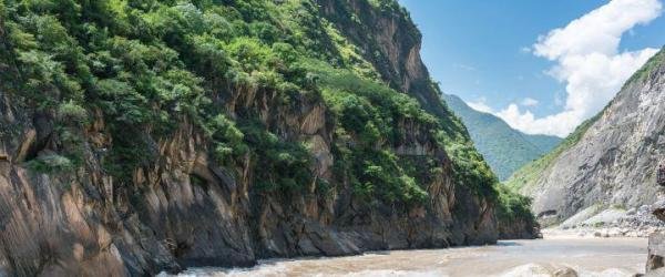 丽江去玉龙雪山怎么坐车
