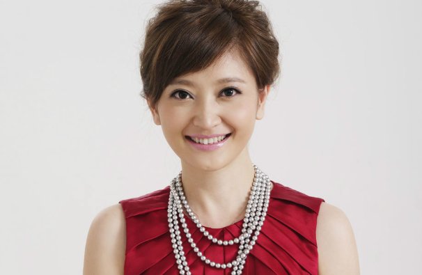 中央二套一槌定音男女主持人是谁