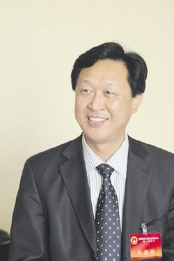 郑孝国的个人履历