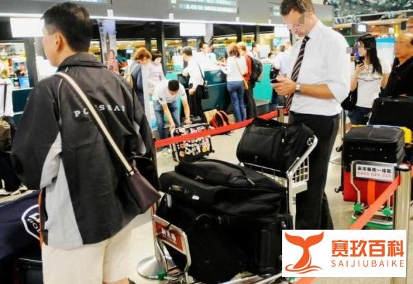 反转了?“日本人先走”事件后续来了,涉事人员停职,真相曝光