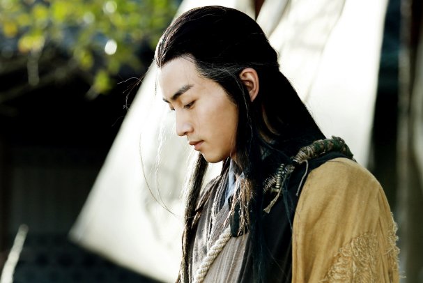陈家洛的师傅袁士宵，武功有没有张召重高？