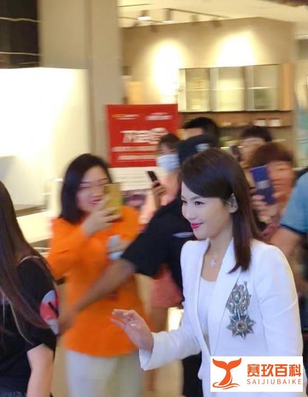 刘涛深夜崩溃发文？M女郎为夫妻生活增添情趣~