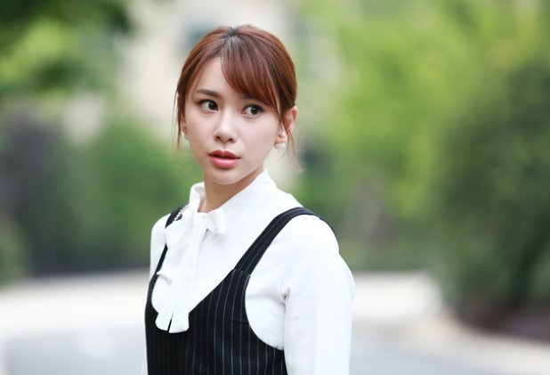 《如果爱》冯若绮扮演什么角色?