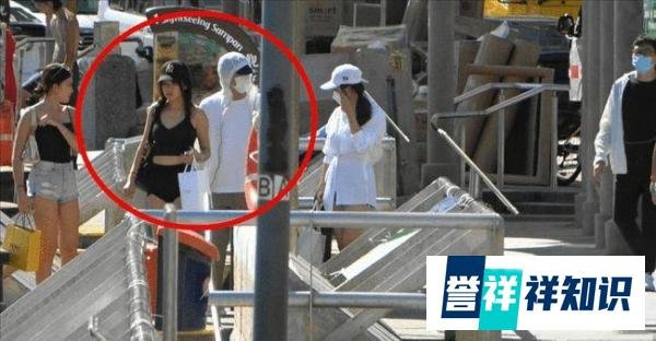 周星驰追求17岁落选港姐张晓祺？助理回应：周星驰跟那女生不熟
