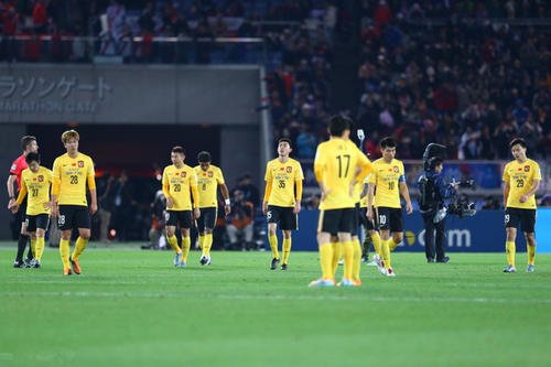 如何看待中国承办的世俱杯改为日本承办这件事？
