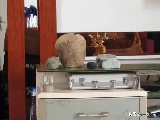 怎样挑选新疆和田玉把件?