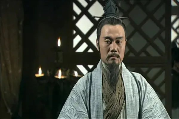 怒发冲冠的主人公是谁:蔺相如(赵国大臣)