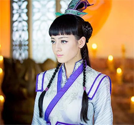 古剑奇谭演员表芙蕖扮演者迪丽热巴 与古力娜扎对比照