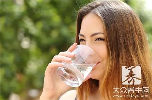 热得快烧的水能喝吗？健康专家来回答！