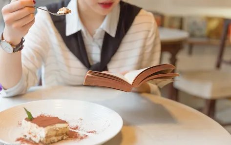 如何看待“学得好不如嫁得好”这个观点？