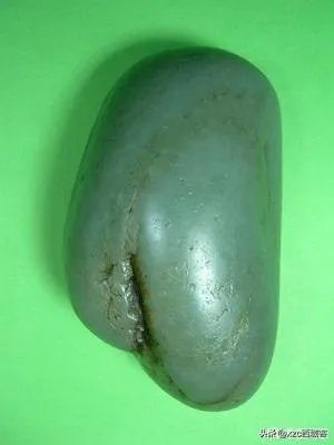 怎样挑选新疆和田玉把件?
