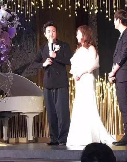 沈腾和王琦的结婚照：沈腾老婆王琦的照片资料