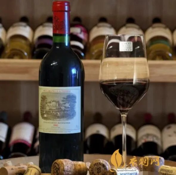 世界顶级红酒排行榜前十名 世界顶级红酒品牌大全