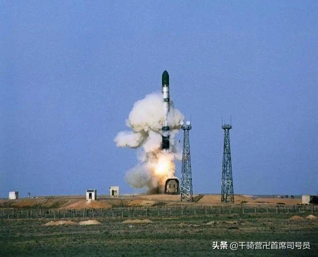 洲际导弹最大射程不足2万公里，是如何实现全球到达的？