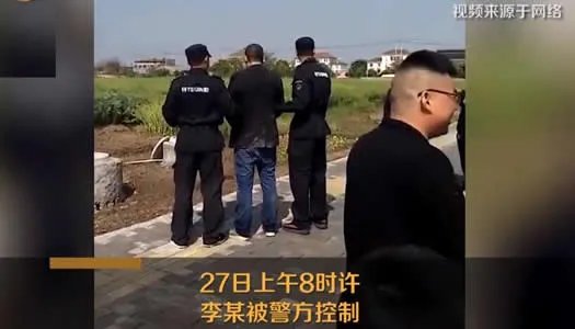 撞倒老人扔进窨井是怎么回事：视频画面详情曝光