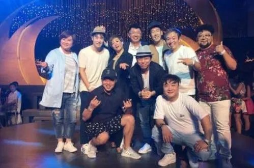 沈腾和王琦的结婚照：沈腾老婆王琦的照片资料