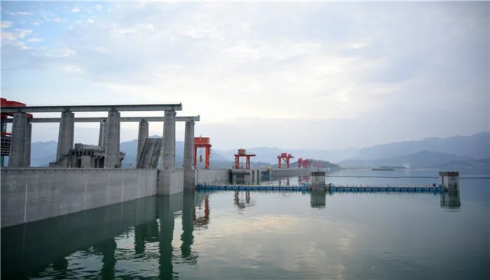 长江三峡指的是哪三峡