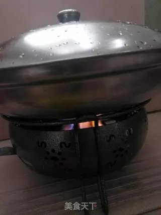 干锅茶树菇