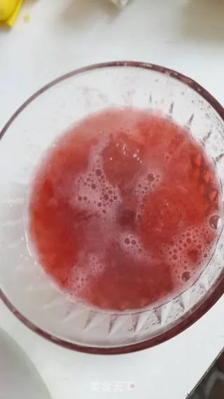 草莓奶昔