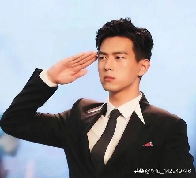 有多少人为了李现开微博?