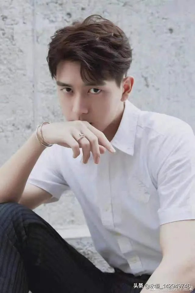有多少人为了李现开微博?