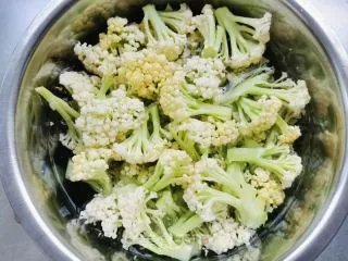 炒菜花