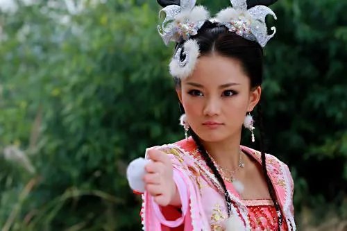 馨子怎么也捧不红