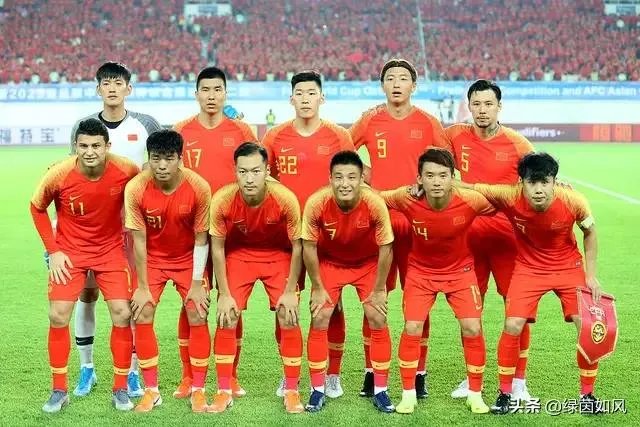 里皮在阿联酋受到当地副酋长的接见，国足为什么这么有面儿？