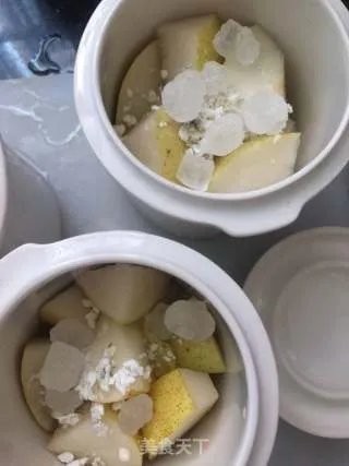 川贝炖雪梨