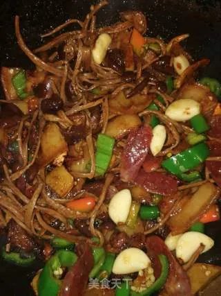 干锅茶树菇