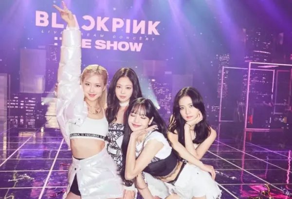blackpink线上演唱会在哪看?