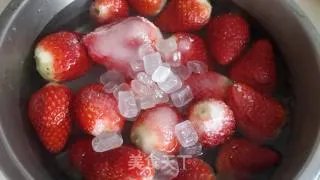草莓奶昔