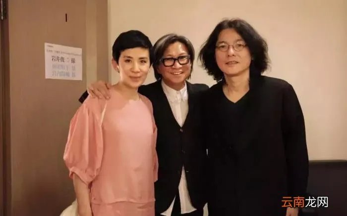 吴君如老公，53岁吴君如为满头白发的老公庆生