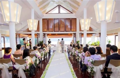 教堂婚礼流程 如何布置教堂婚礼