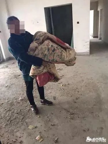 浙江一婚房被人住6年,如今自己用钥匙反而打不开,这事你怎么看?