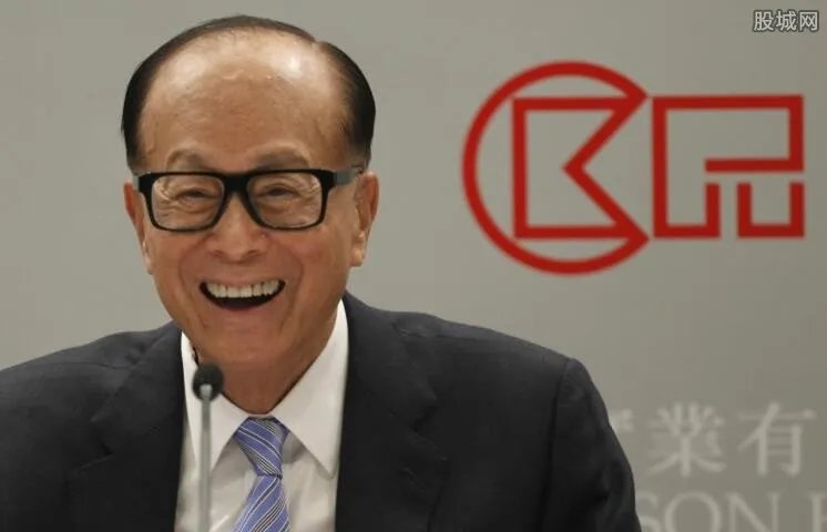 李嘉诚是哪国国籍 是加拿大籍还是英国籍？