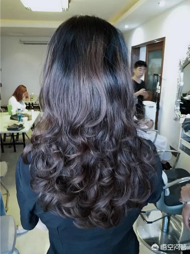 什么样的长卷发好看？