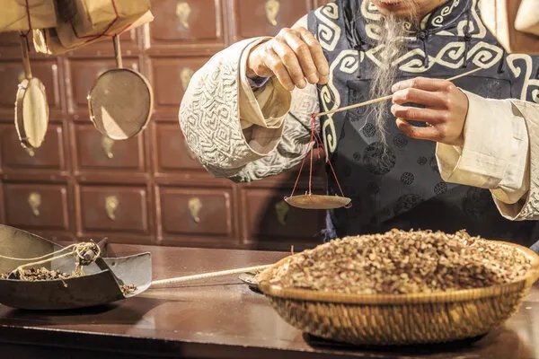 39网友对话三大医药电商：网上药店怎样保证消费者用药安全？