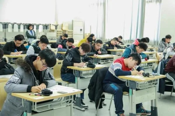 六级考多久?