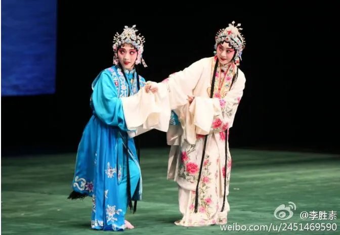 京剧演员李胜素的老公是谁 她为什么叫素团、李漂亮