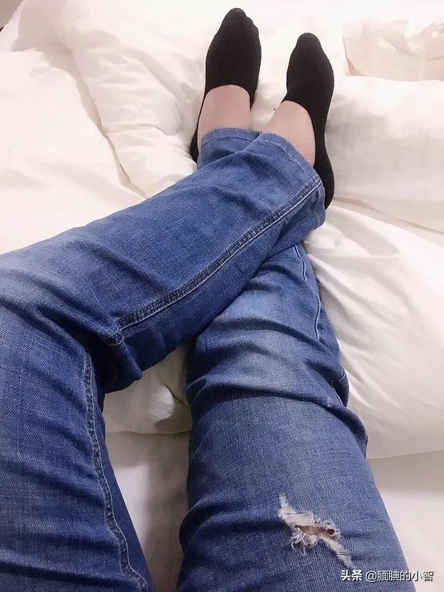 如何拍摄裤子图片最好看?