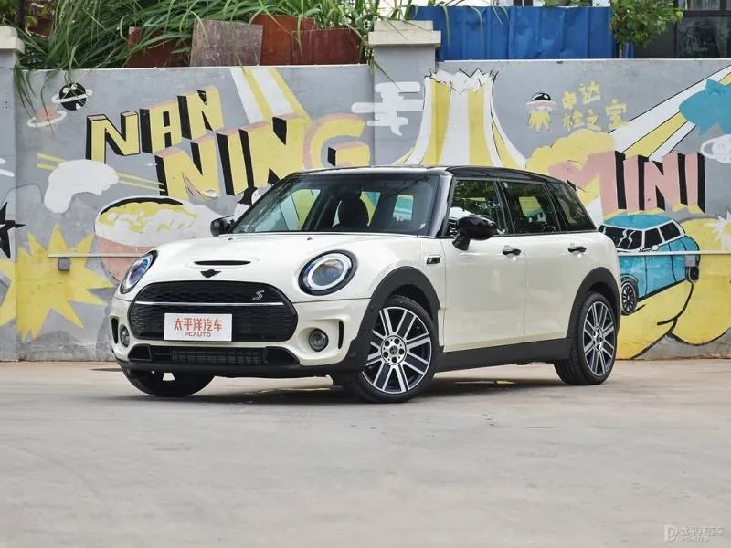 MINICLUBMAN两厢最低价格是多少钱？